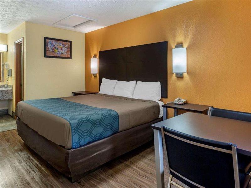 Econo North - Opryland Nashville
