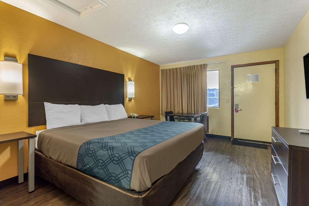 Econo North - Opryland