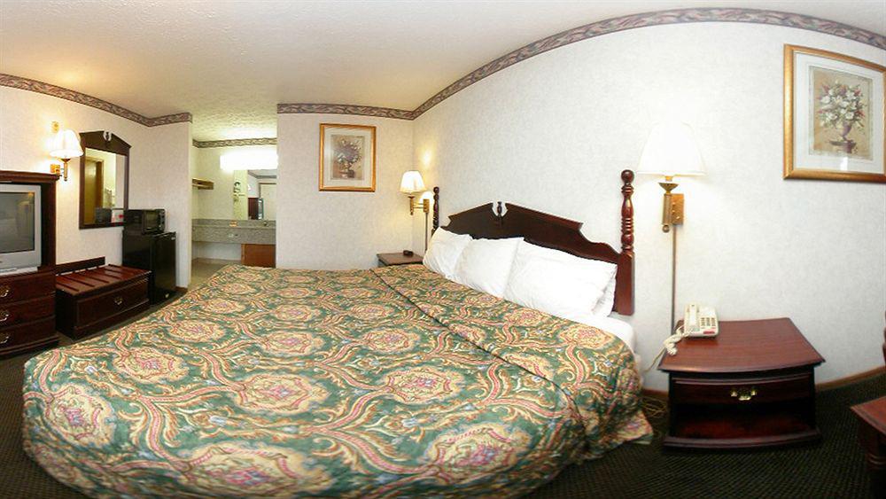 Econo North - Opryland Motel